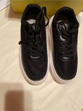 New Women’s Black Athletic Sneakers with White Sole